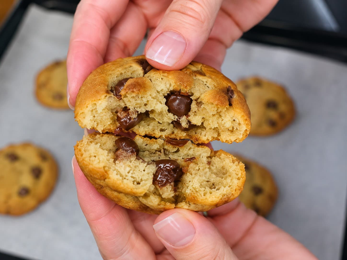 Keto Chocolate Chip Cookies